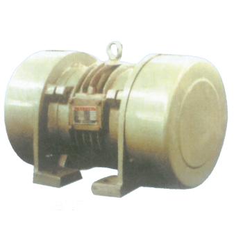 振动电机，振动筛，直线筛，振动磨机，给料机，防闭塞，振动料斗，振动平台，脱水筛机，矿用振动筛，输送机